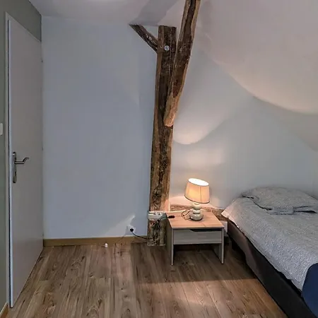 Spacieux A Errevet: Nature, Confort & Parking Prive - Fr-1-583-237 * Errevet
