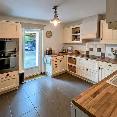 Holiday home Spacieux A Errevet: Nature, Confort & Parking Prive - Fr-1-583-237 *